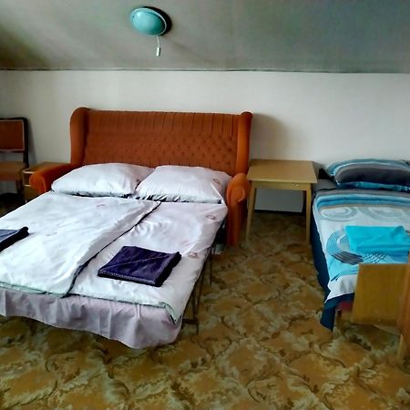 Vadkacsa Apartmanhaz Medencevel Zamárdi Exterior foto