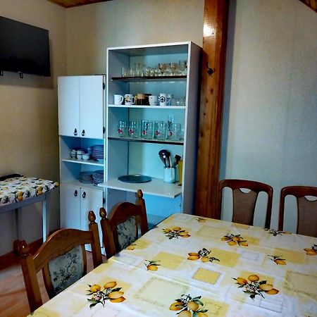 Vadkacsa Apartmanhaz Medencevel Zamárdi Exterior foto