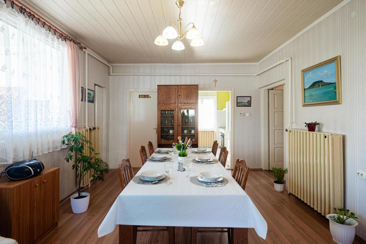 Vadkacsa Apartmanhaz Medencevel Zamárdi Exterior foto
