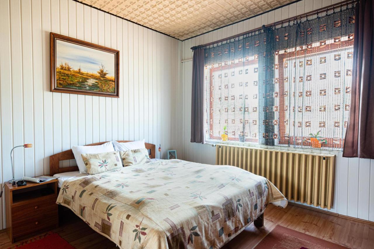 Vadkacsa Apartmanhaz Medencevel Zamárdi Exterior foto